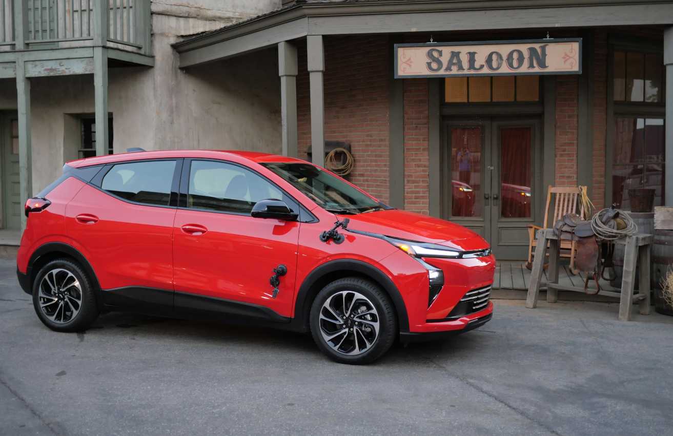 美国电动车市场激战正酣！通用复活雪佛兰Bolt 2.9万美元起售