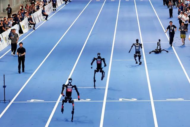 “90后”，疯狂“造人”