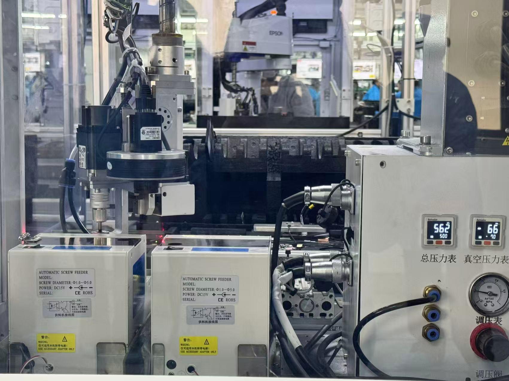 AI PC市场加速渗透：本地大模型成标配，生态应用待突破