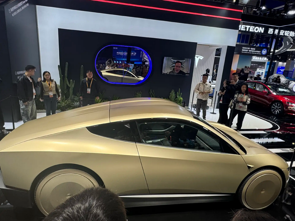 第八届进博会亮点：特斯拉Cybercab亚太首秀，无人物流与低空经济齐聚