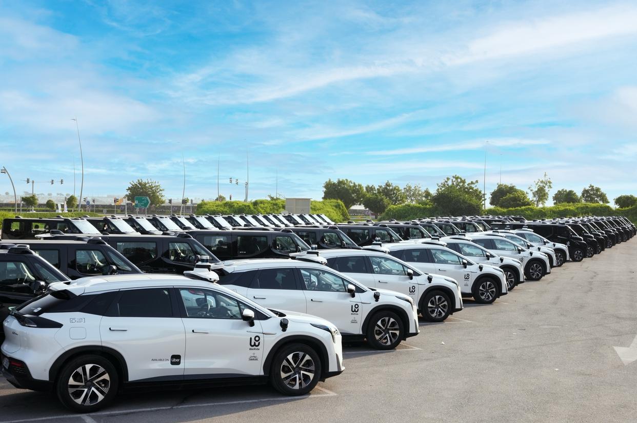 文远知行Robotaxi斩获瑞士首张纯无人驾驶牌照