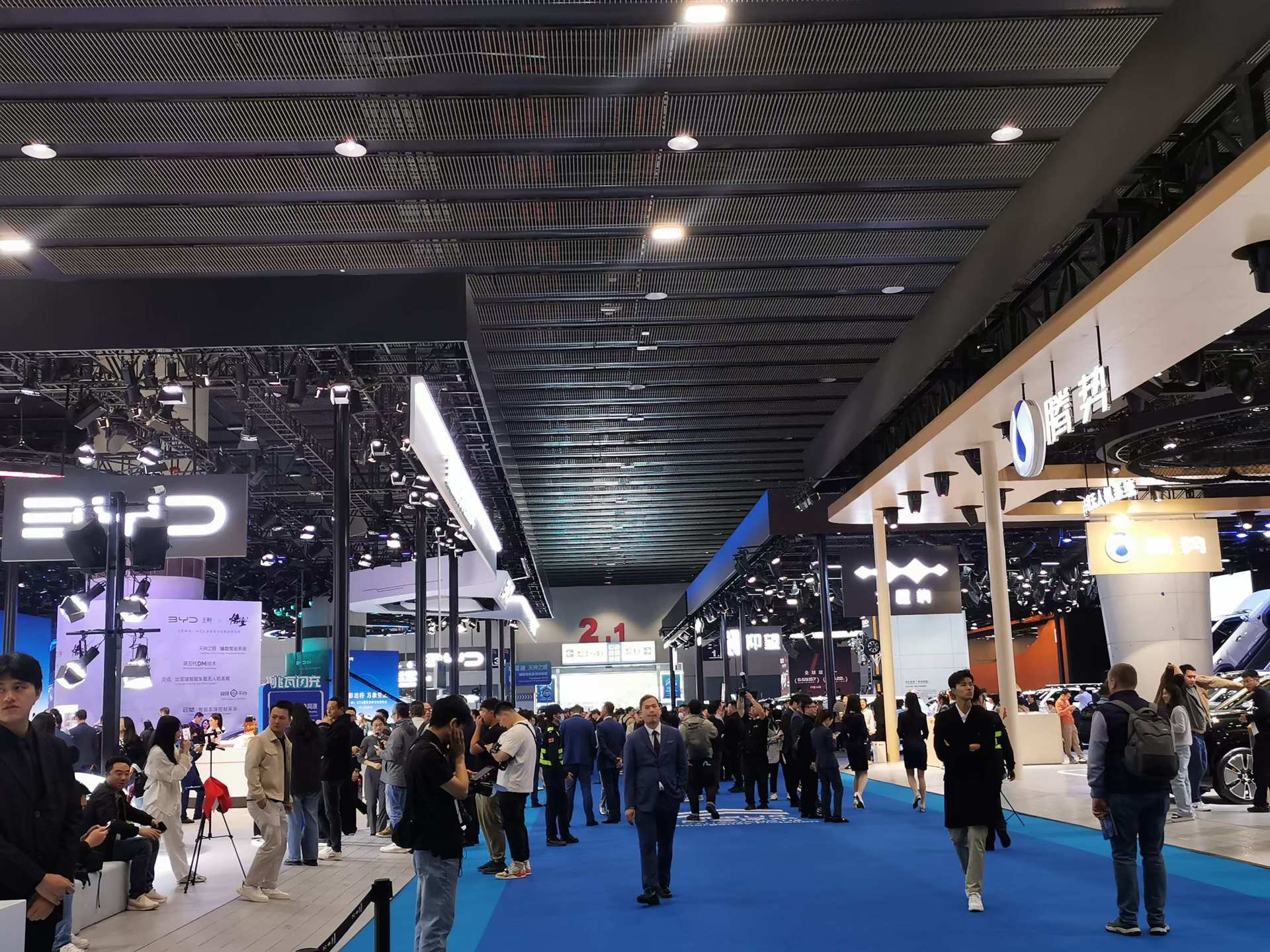 2025广州车展丨比亚迪海外目标升至90万辆 年销或达460万辆