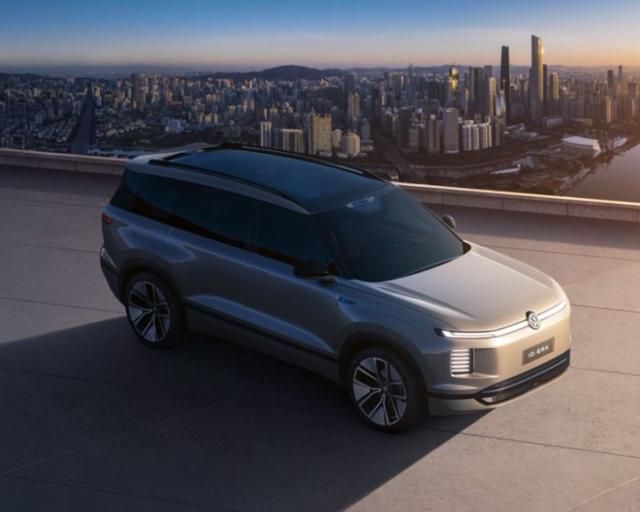 2025广州车展：上汽大众ID. ERA序列发布 首款9系旗舰车型亮相