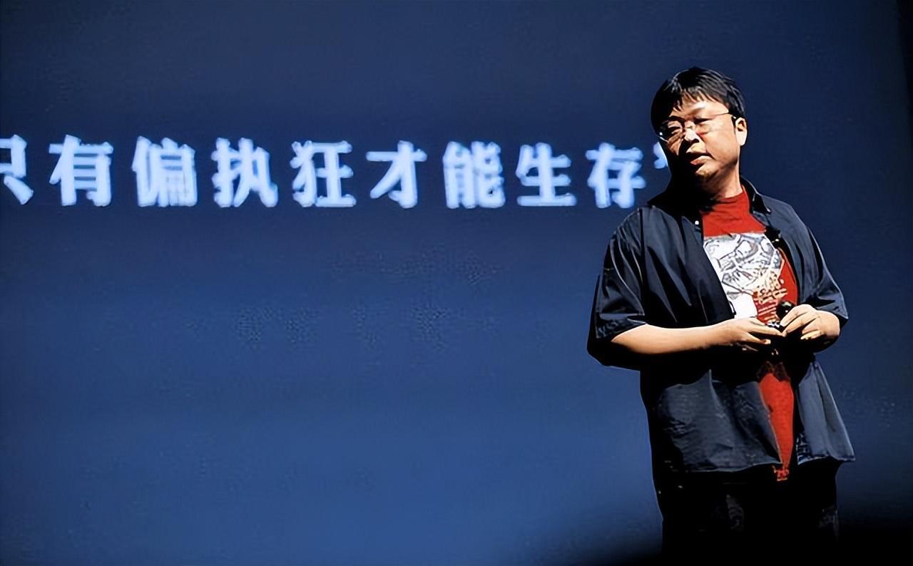 罗永浩持续硬刚西贝！悬赏10万买证据，于东来发声力挺贾国龙