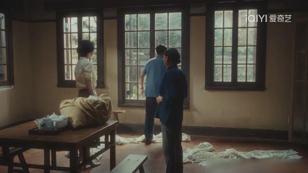 方主任剧照