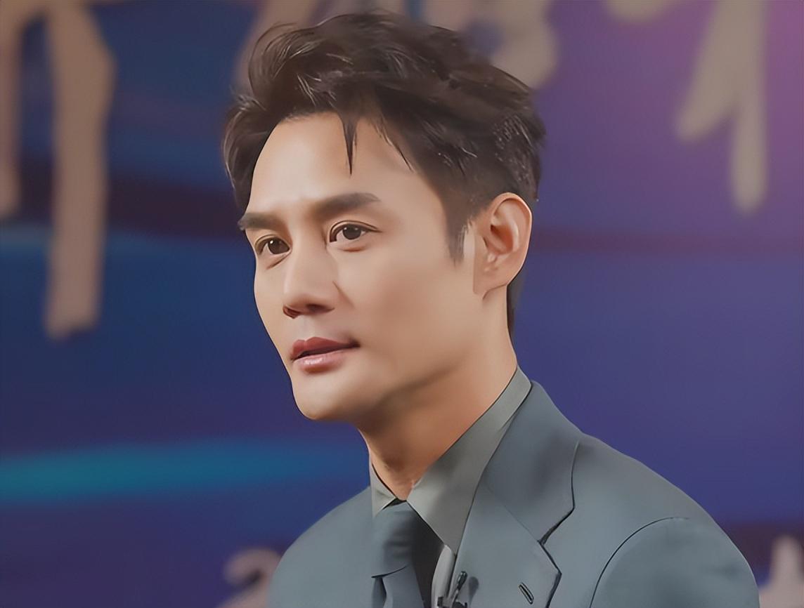 《以她之名》登顶飙升榜！复仇爽剧24集连追，熬夜必看！
