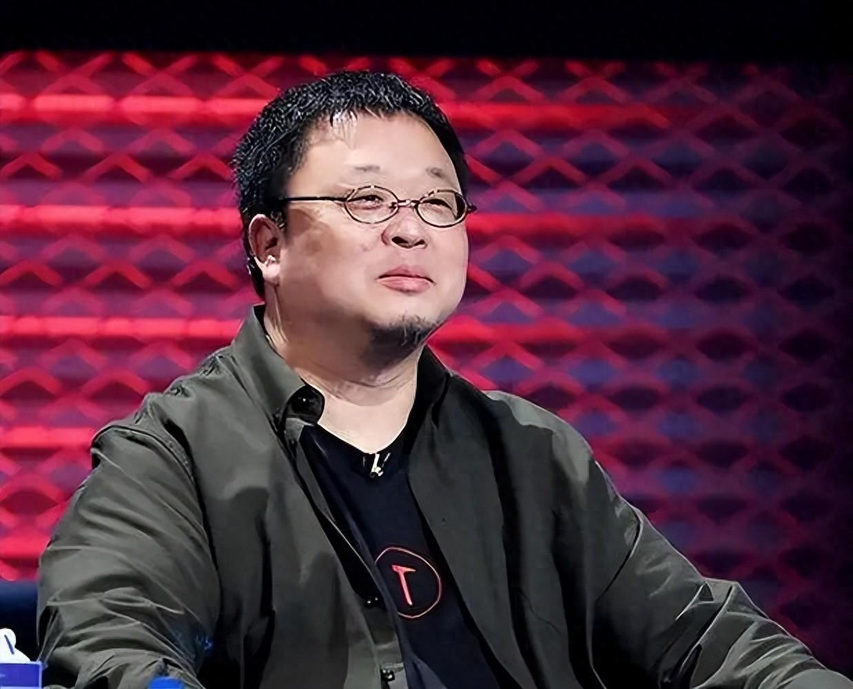 罗永浩事件再升级，21元一个馒头吃不起，于东来被骂“昏招不断”