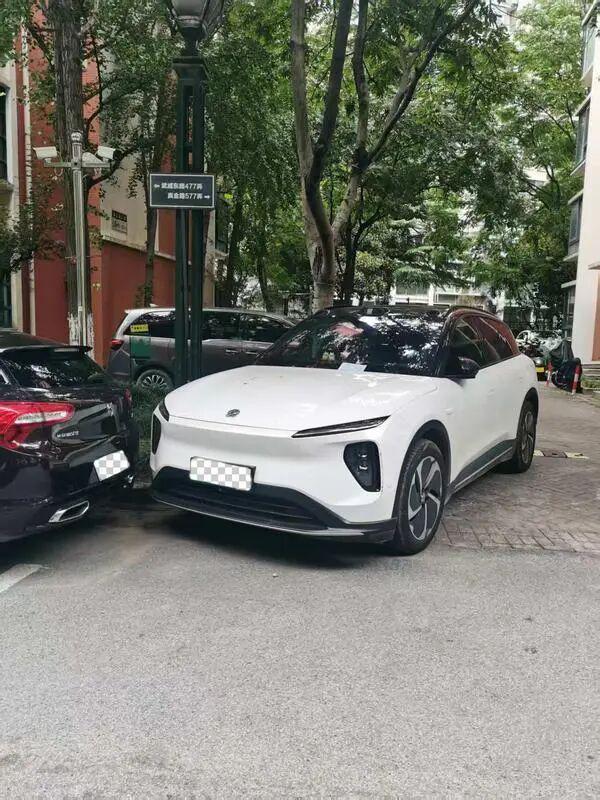 沪上29个小区车位争夺战升级，街道治理出实招破解难题