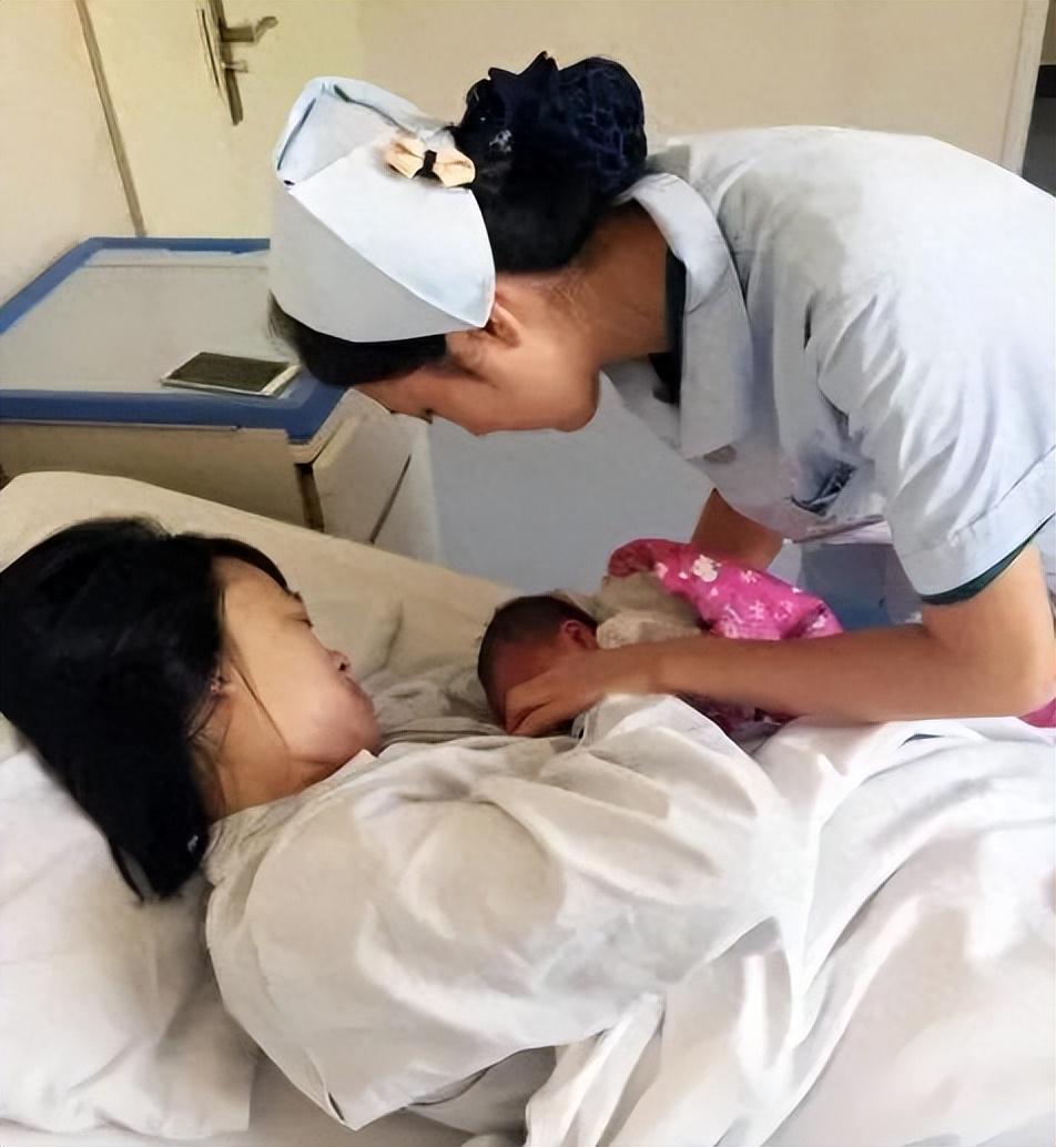 剖腹产后全裸喂奶被偷拍，宝妈崩溃：隐私与尊严如何守护？