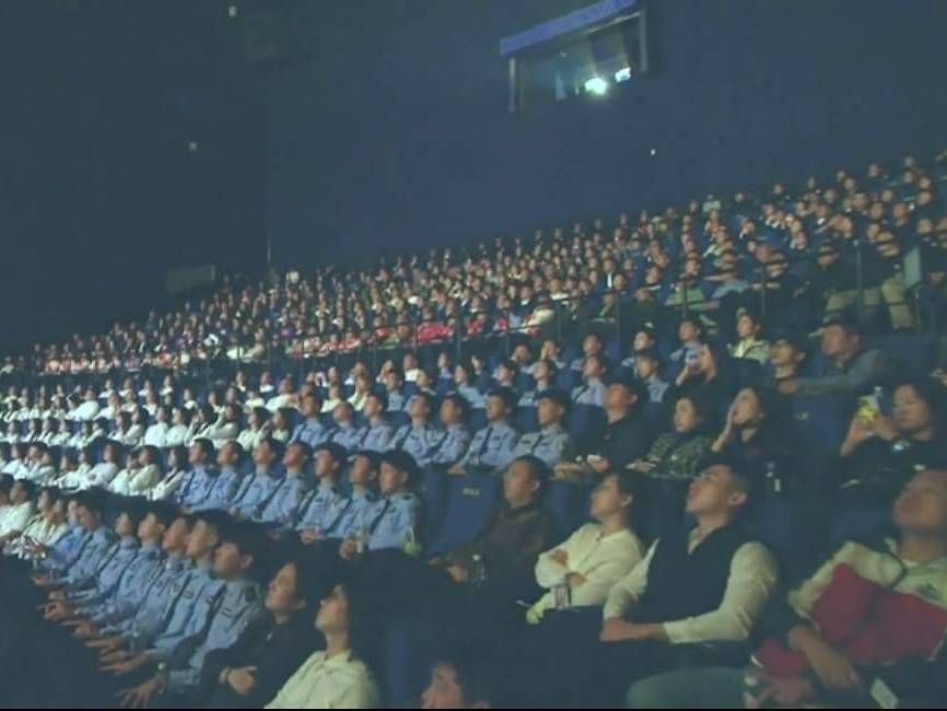 《731》全球首映，黑龙江省领导许勤、蓝绍敏亲临现场