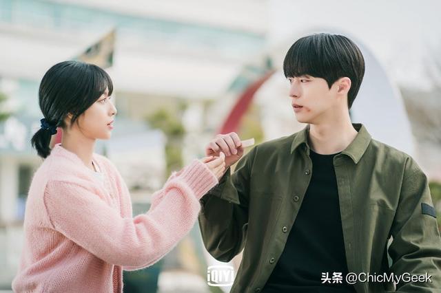 远看是蔚蓝的春天剧照