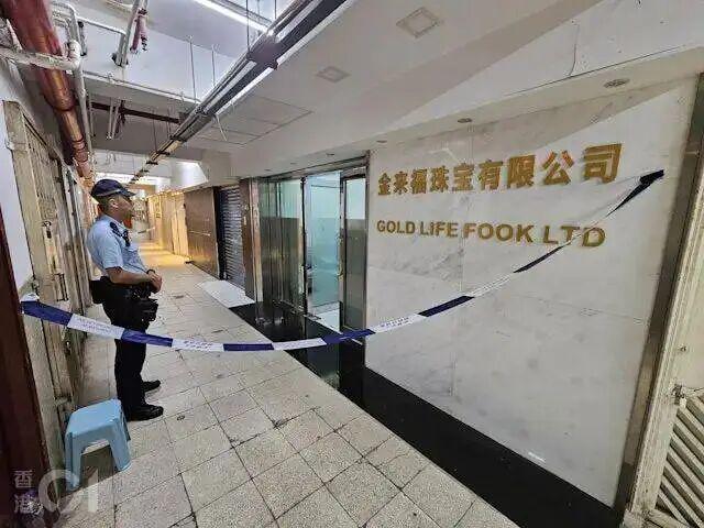 香港红磡突发黄金劫案：10余名男子劫走65公斤黄金，价值超5700万港币