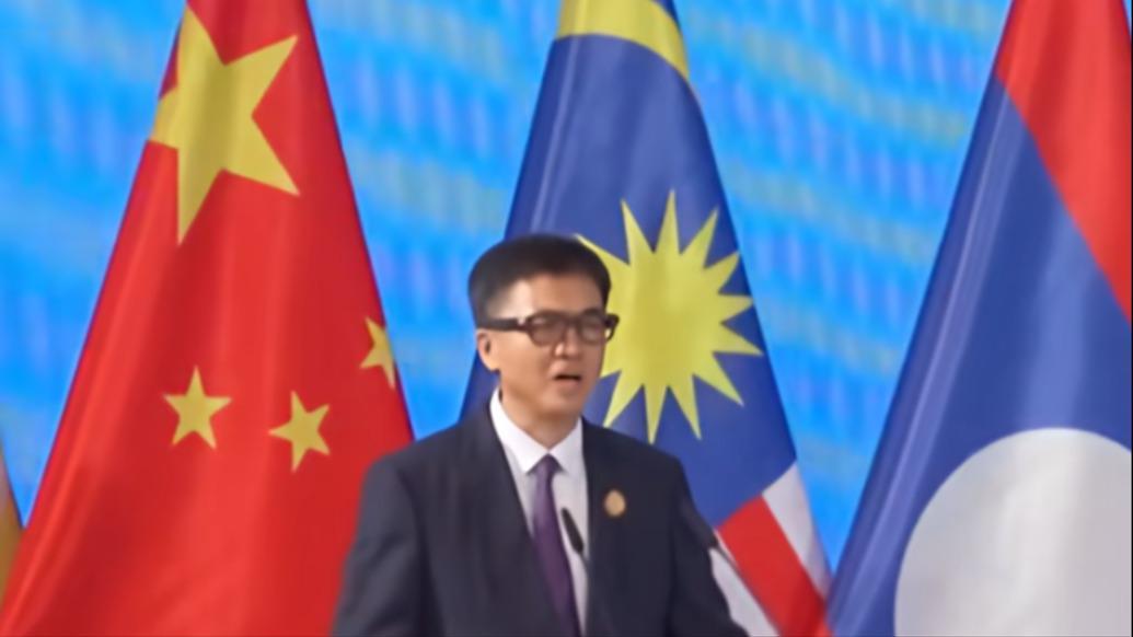 广西书记同款AI眼镜引热议：3999元智能设备成东博会焦点