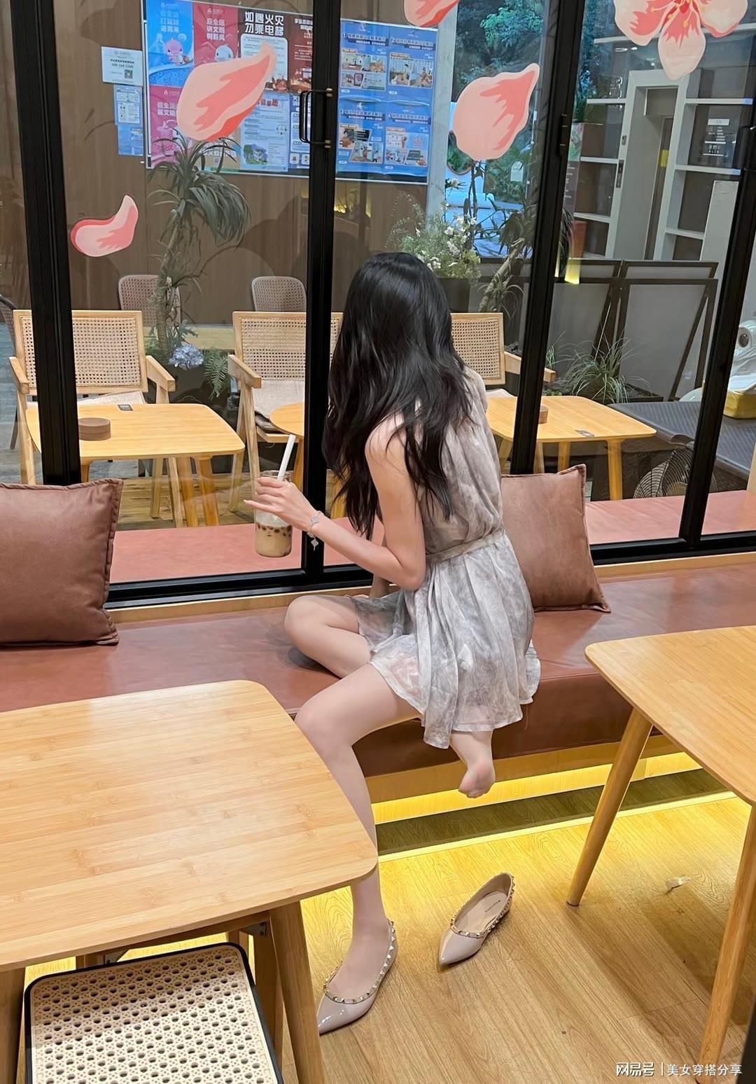 纯欲风穿搭指南：简约舒适又撩人的搭配秘籍