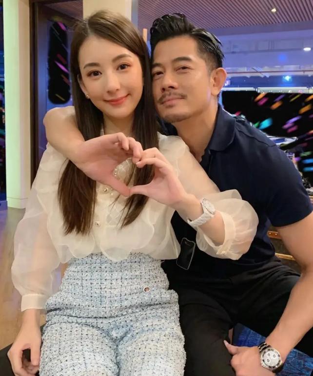 方媛豪宅生活曝光：化妆品满桌，落地镜成亮点，婚后生活大不同