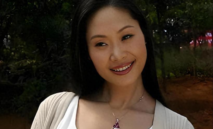 歌手于文华：再婚嫁未婚小伙，23年并未生子，如今的她幸福吗？