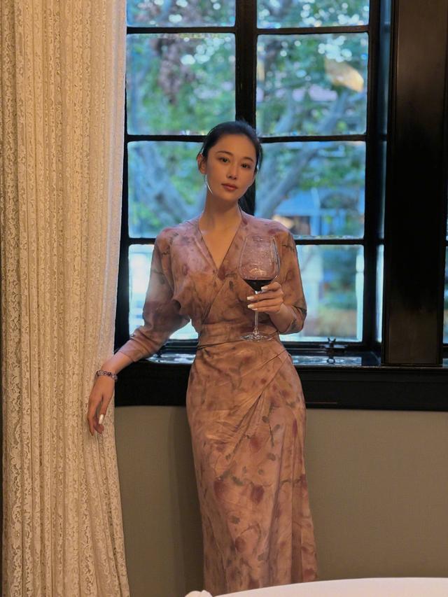 张馨予备战巴黎时装周减肥，被建议再瘦十斤引热议