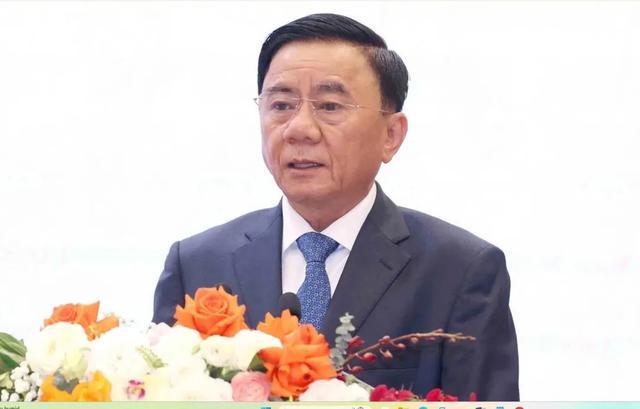 越南最高领导层架构调整：从“四驾马车”到“五驾马车”