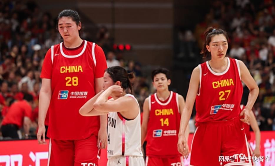 20投16中狂轰38分9板！韩旭用实力证明：她才是女篮现役第一中锋