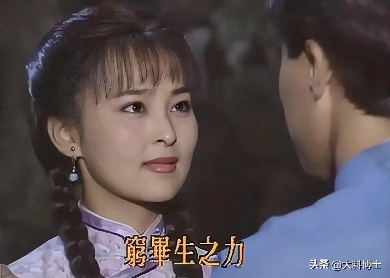 58岁何音北京豪宅生活曝光：与儿子相依，钢琴相伴岁月静好
