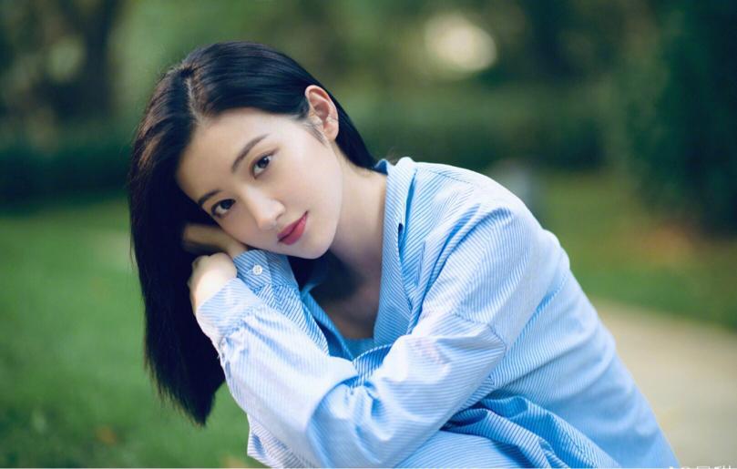 景甜：从舞蹈少女到‘人间富贵花’的蜕变之路