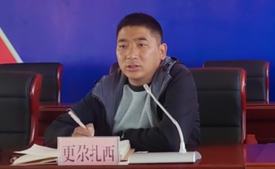 青海一镇长组织违规聚餐饮酒，酒后失德殴打他人被撤职