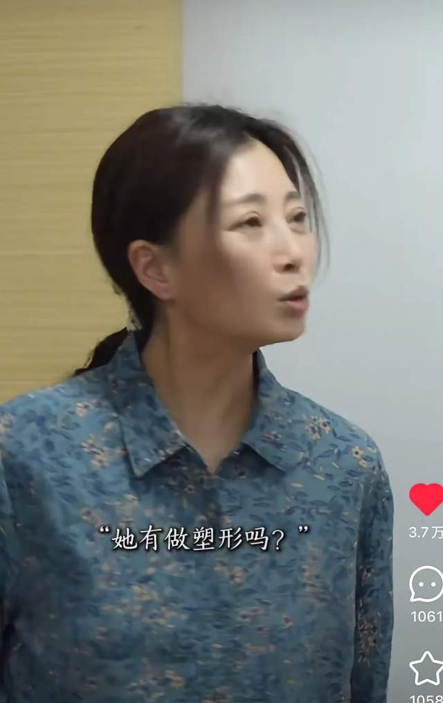 65岁刘雪华演90岁老人惊艳全场，殷桃直呼认不出