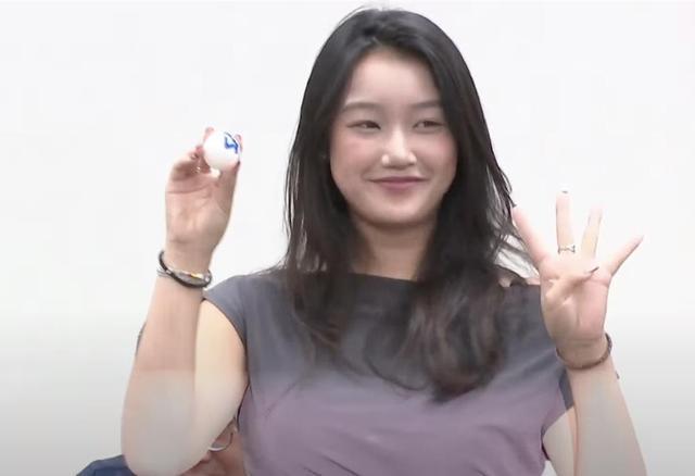 国民党主席选举号次抽签：张亚中获签王，郝龙斌派靓妹代表