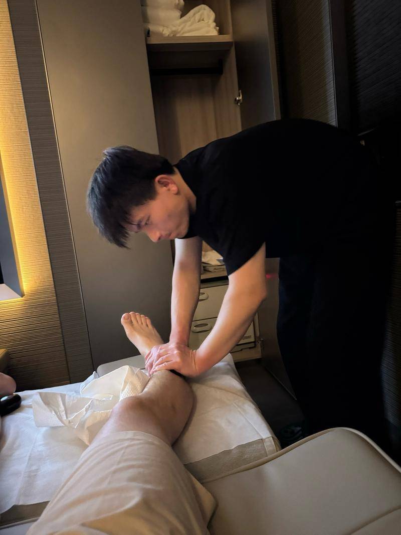 36岁广东男按摩师：女客人来按摩，背后藏着这些心事