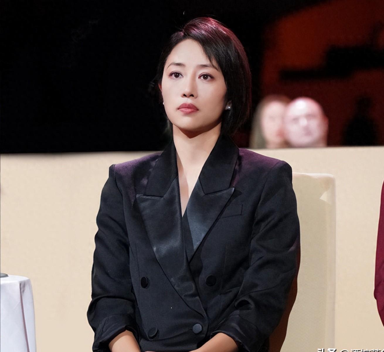 爷爷是中国表演艺术家，老公是北电院长，她却坚持靠演技走红
