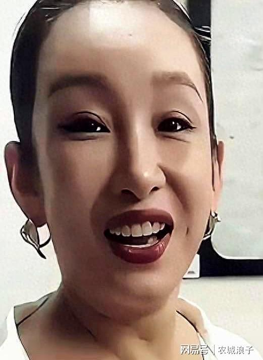 无滤镜下的明星真实面貌：秦海璐、蒋欣、郝蕾的蜕变启示