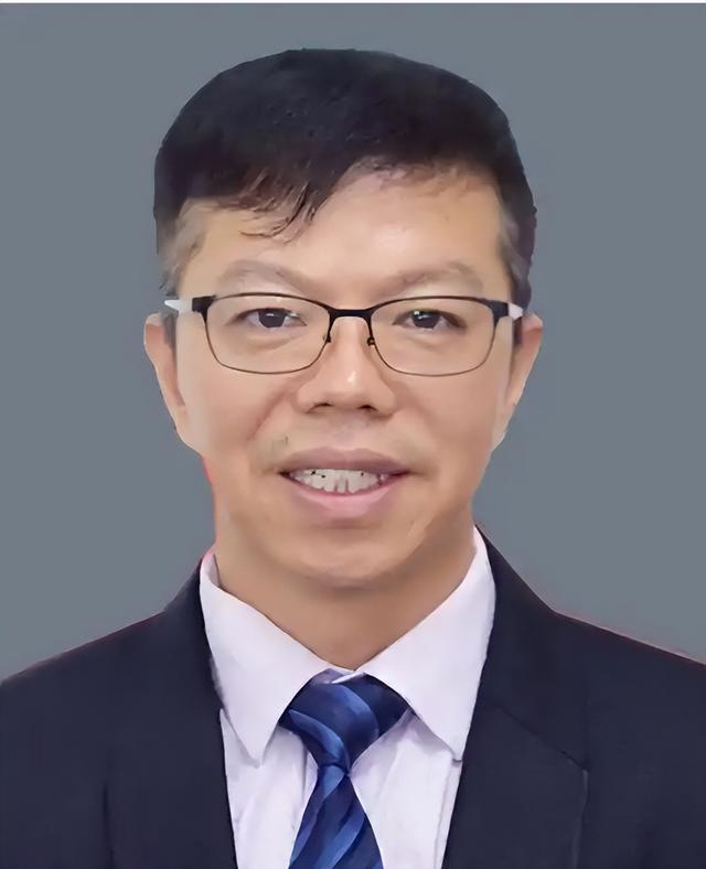 福建厦门一干部苏青云涉嫌严重违纪违法被查，简历曝光
