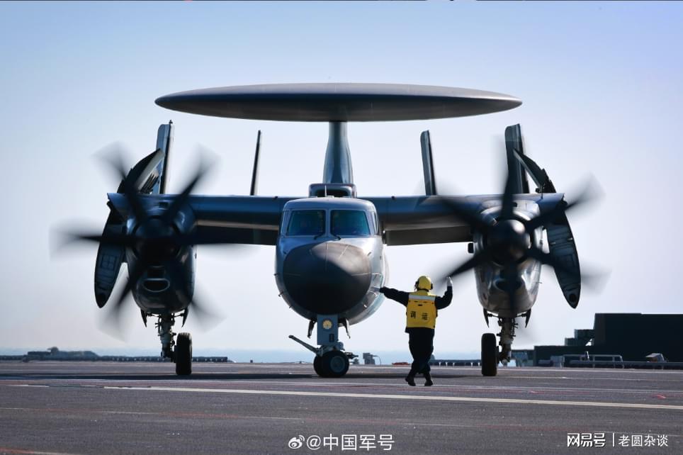 福建舰三大突破震撼全球：中国海军迈向蓝水新时代