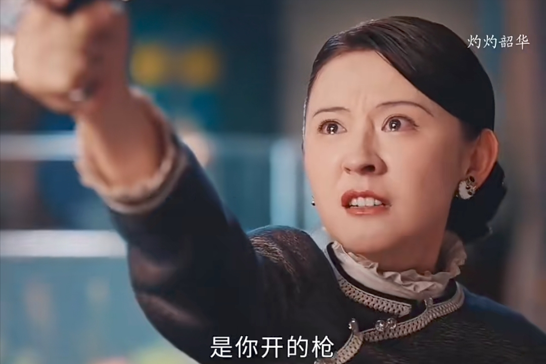 褚韶华与夏初