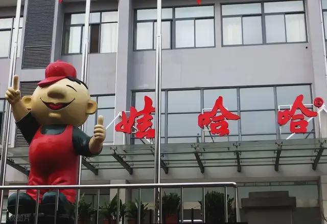 宗馥莉的‘娃小宗’战略：品牌更迭背后的权力博弈