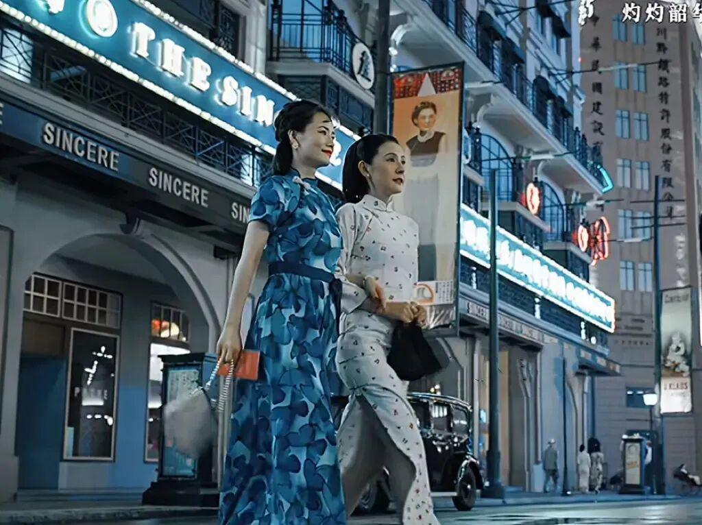 《灼灼韶华》褚韶华救康二妞：命运交织的闺蜜情深