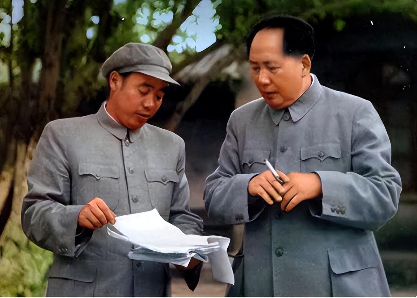 50年，毛主席怒斥军委二局局长：拉出去毙了！周恩来吓得赶紧劝阻