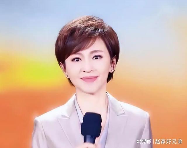 欧阳夏丹：我这辈子最不后悔的就是，事业巅峰时选择辞职陪伴母亲
