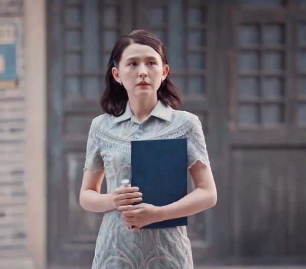 《灼灼韶华》原著解析：褚韶华的社交圈与商业传奇