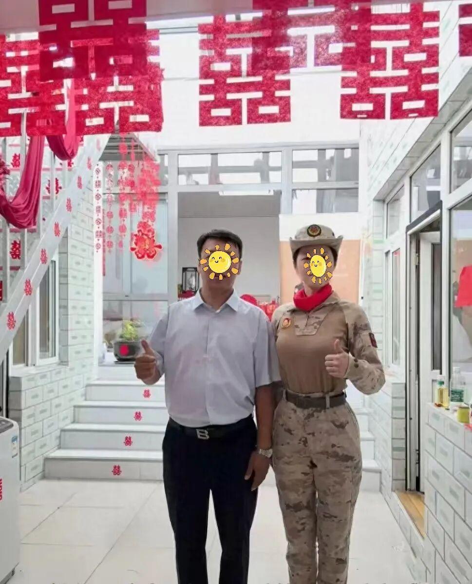 女民兵穿九三阅兵服参加婚礼引热议：荣耀还是抢风头？