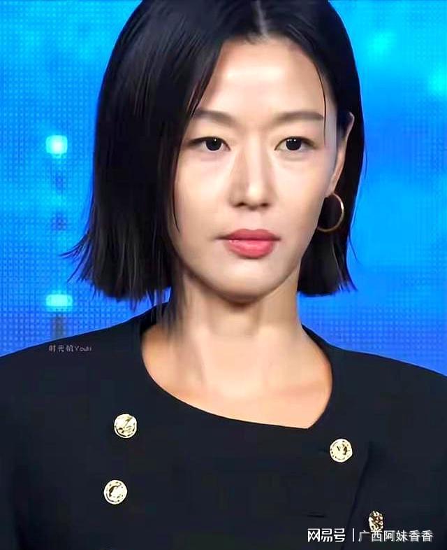 林允儿相关图片