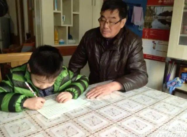 “妈妈，我好累，让我睡一分钟吧”话刚说完，孩子就这样离开了