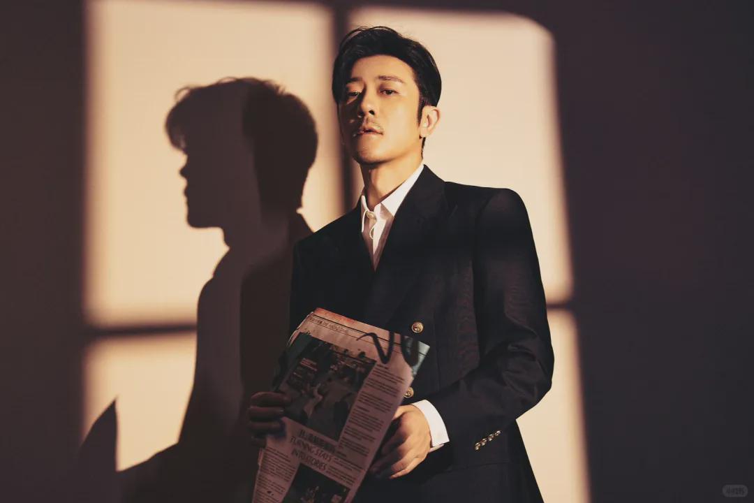 亲妈干妈皆为导演，20年未红，改名娶妻后逆袭成顶流