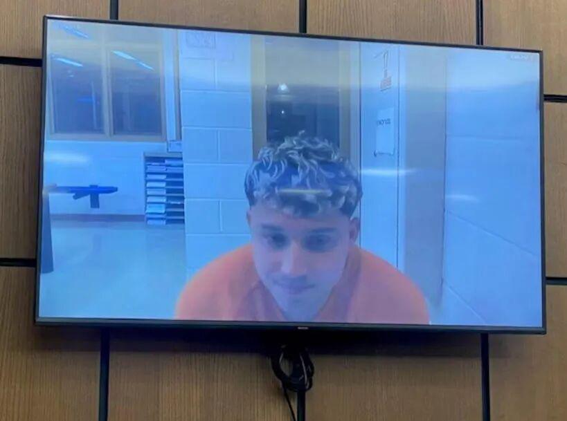 警方搜查证据
