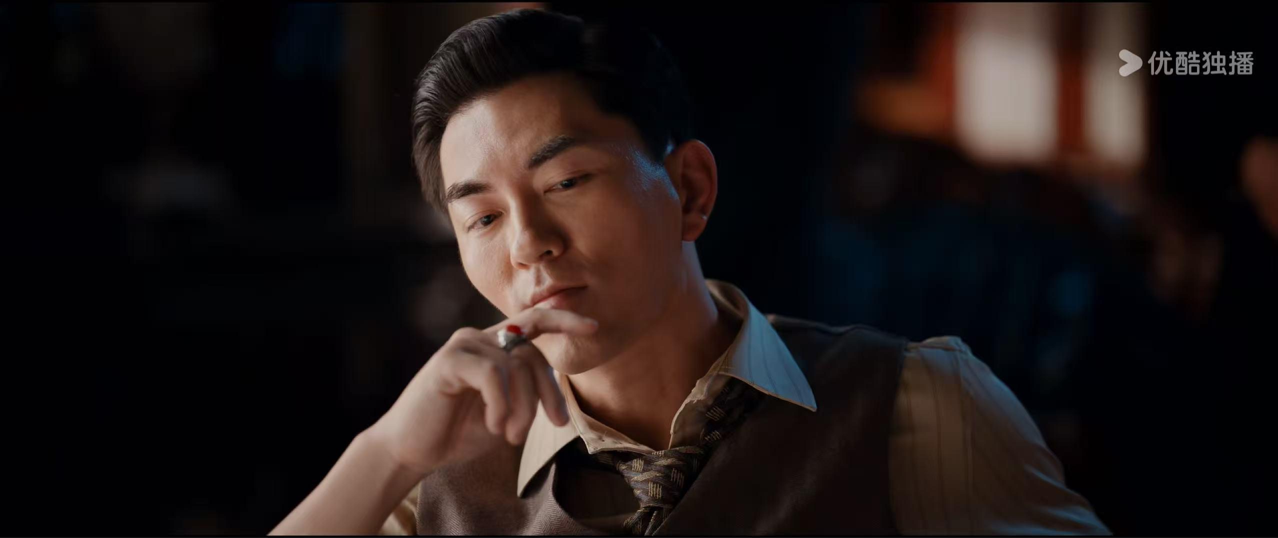 《灼灼韶华》卢先生身份揭秘：气场全开的关键人物