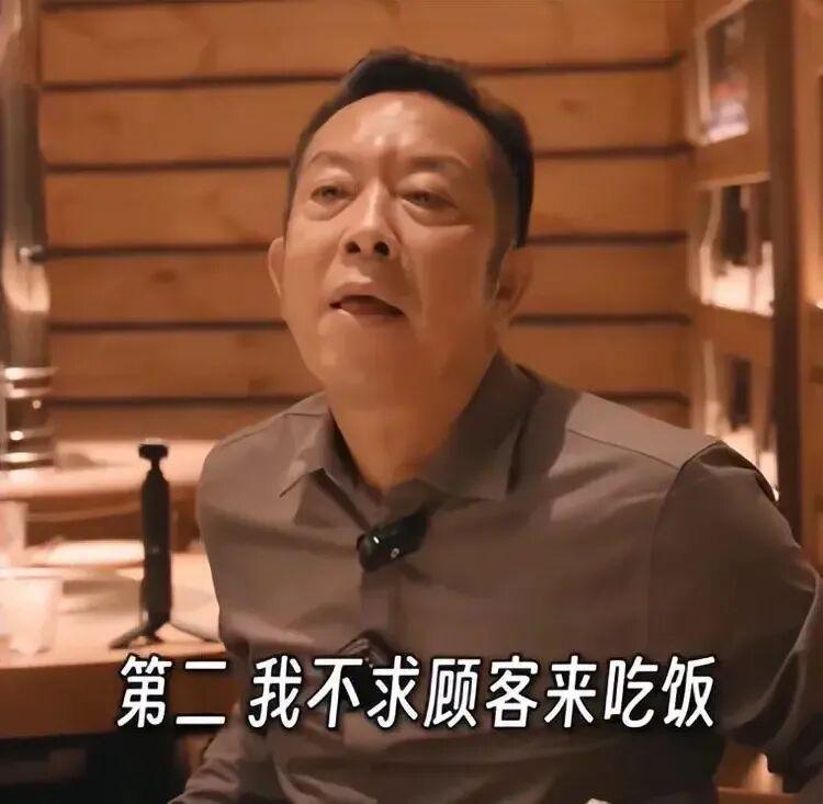 西贝危机：贾国龙的傲慢公关如何将品牌拖入深渊