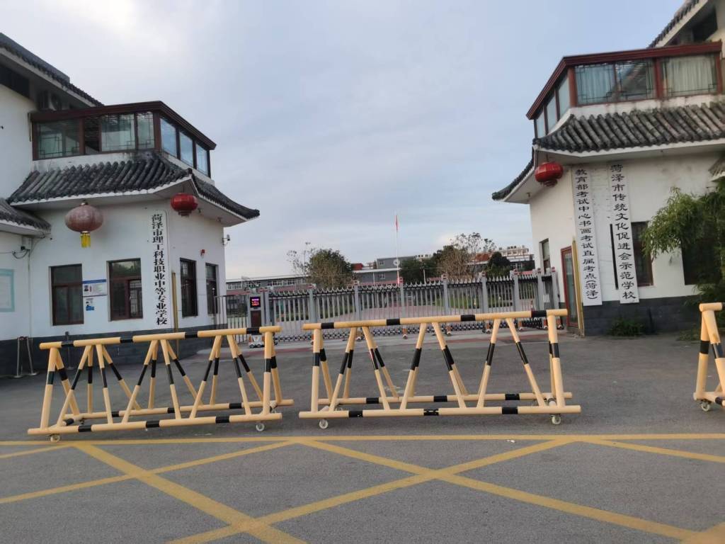 菏泽中专生校内劳动猝死事件：校方回应引发争议
