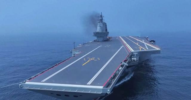 中国双航母建造揭秘：四号舰与五号舰谁将突破12万吨？
