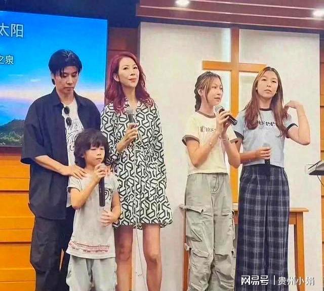 蔡少芬6岁儿子首登台引关注，网友：颜值神似爸爸张晋