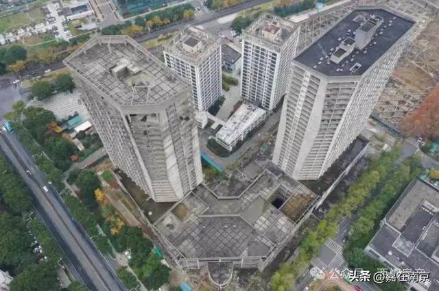 蓝宝石广场现状积水